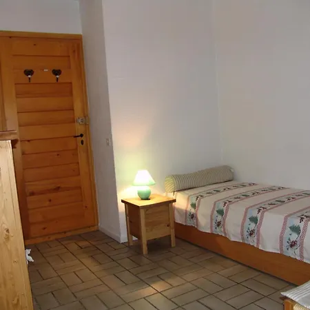 Apartment Les Arolles - 2 Pieces 6 Personnes Expose Sud-est Mae-3731